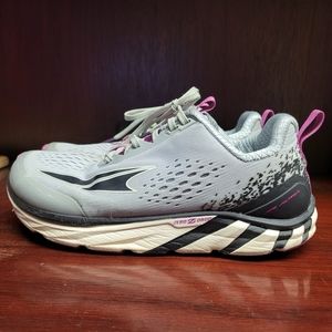 Altra - Torin 4 (Women's size 7)